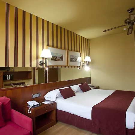 Hotel Ilunion Les Corts 4*