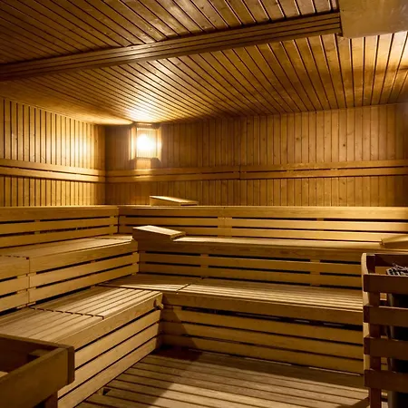 Hotel Senator 4*