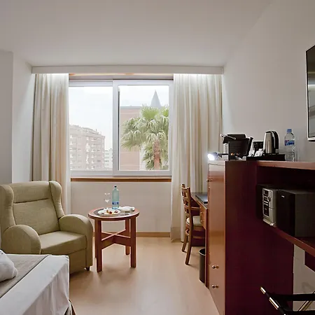 Ilunion Les Corts Szálloda 4*