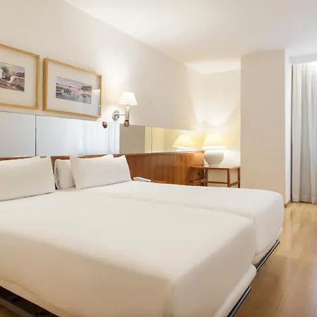 Ilunion Les Corts 4* バルセロナ