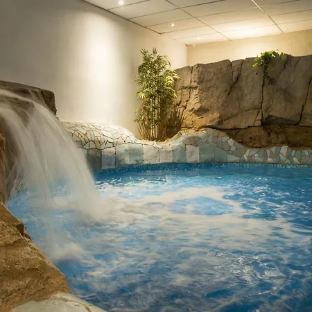 Ilunion Les Corts ホテル 4*