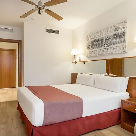 Ilunion Les Corts ホテル 4*