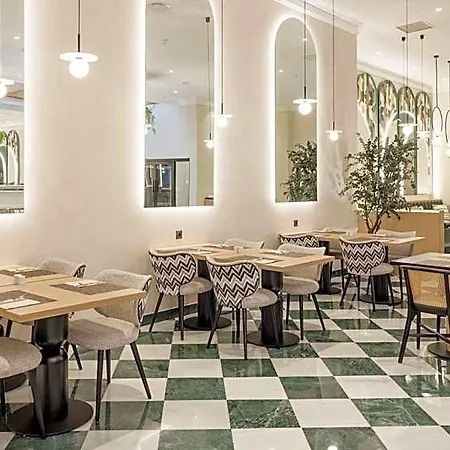 Szálloda Ilunion Les Corts 4*