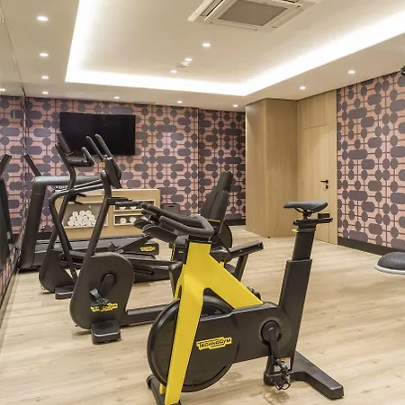 Hotell Ilunion Les Corts 4*