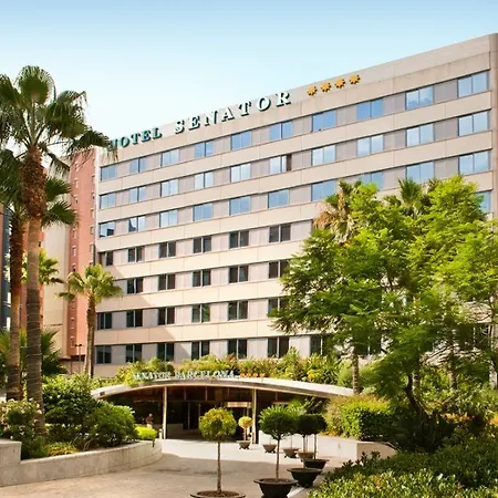 ホテル Ilunion Les Corts バルセロナ