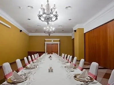 Hotell Ilunion Les Corts Barcelona