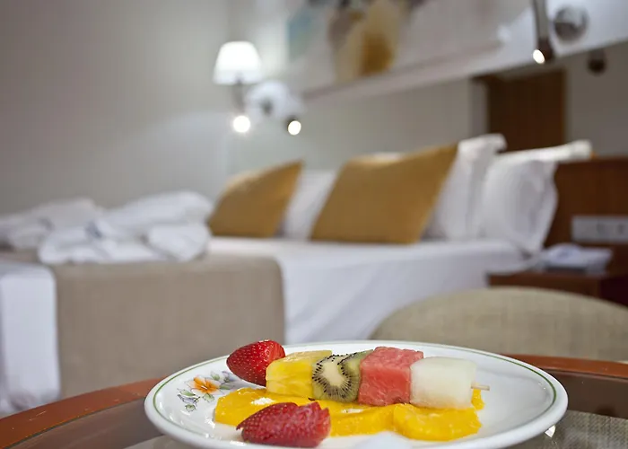 Ilunion Les Corts Hotel