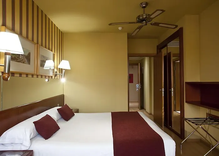 Ilunion Les Corts Hotel