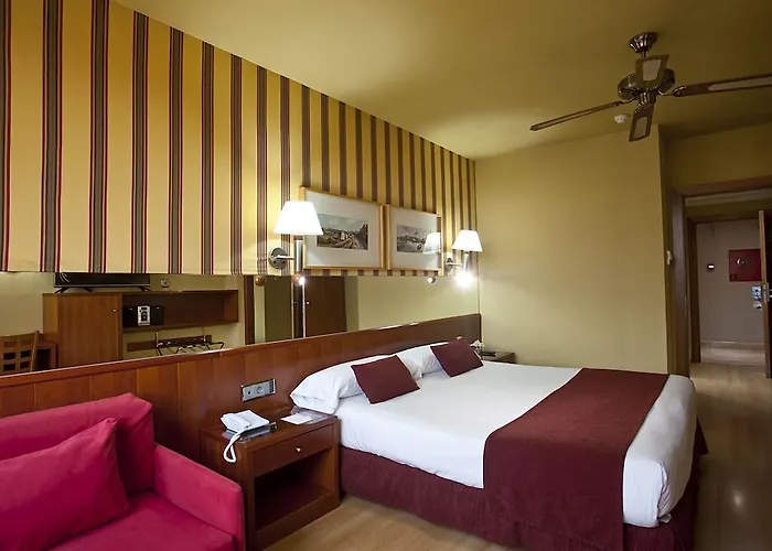 Hotel Ilunion Les Corts 4*