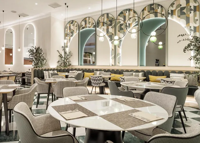 Hotel Ilunion Les Corts 4*