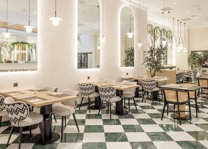 Ilunion Les Corts 4*