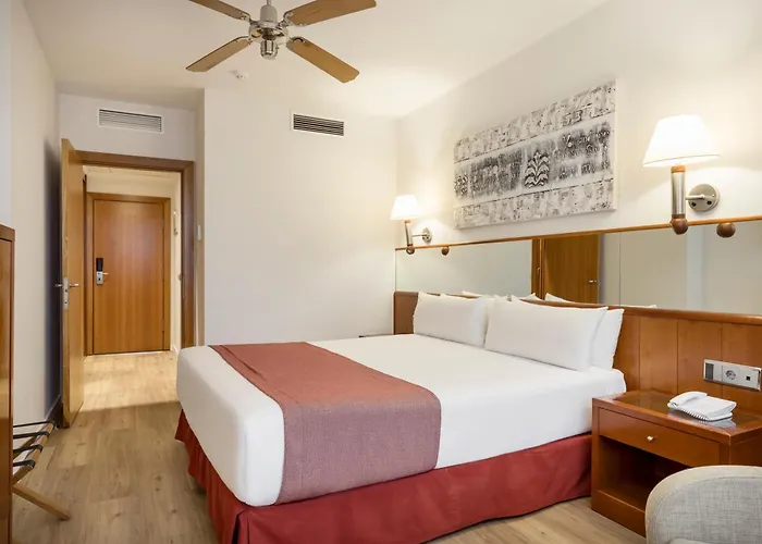 Ilunion Les Corts Hotel 4*