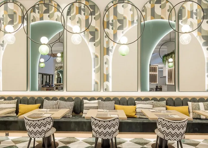 Hotel Ilunion Les Corts 4*