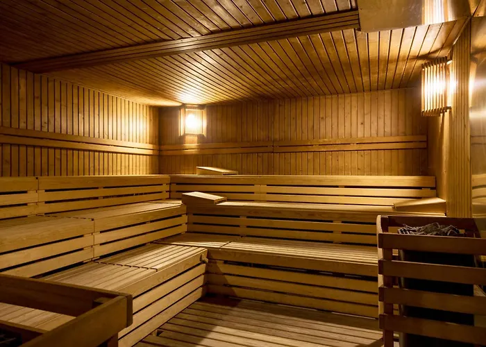 Hotel Ilunion Les Corts 4*