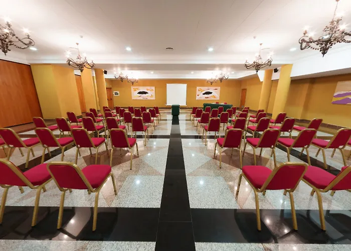 Ilunion Les Corts Hotel 4*