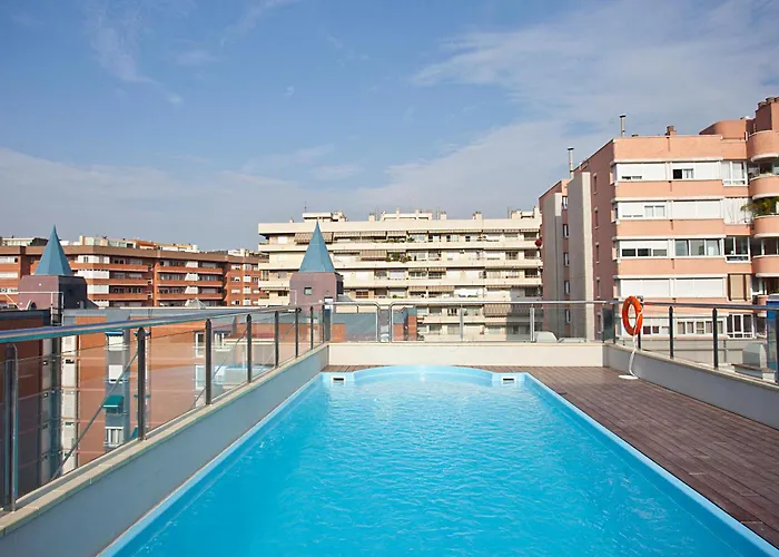 Ilunion Les Corts 酒店