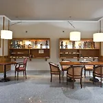 Ilunion Les Corts Otel 4*